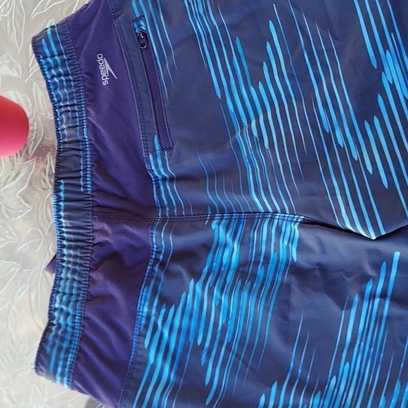 Speedo shots Size S - Picture 7 of 14